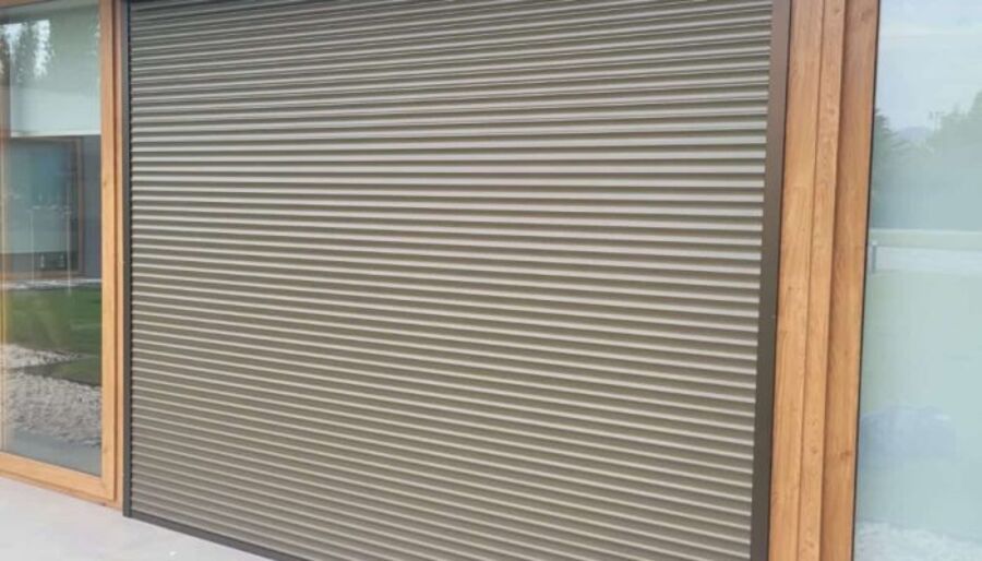 Persiana Aluminio Seguridad — cortina a medida instalada, Winsol Santiago