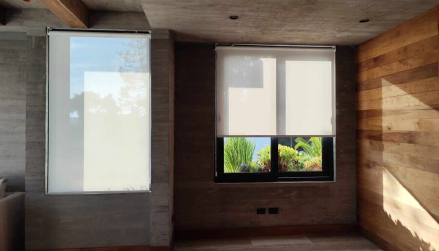 Sun Screen Premium 3% — cortina a medida instalada, Winsol Santiago