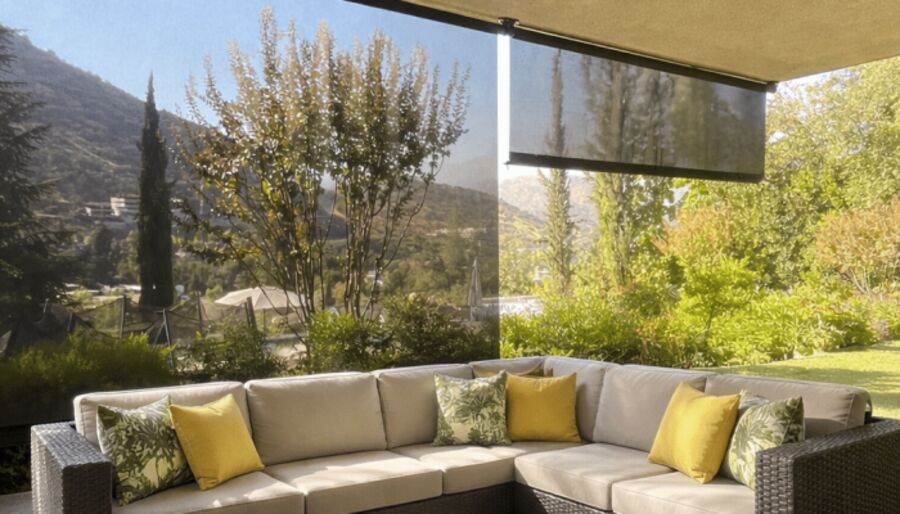 Toldo Vertical — cortina a medida instalada, Winsol Santiago